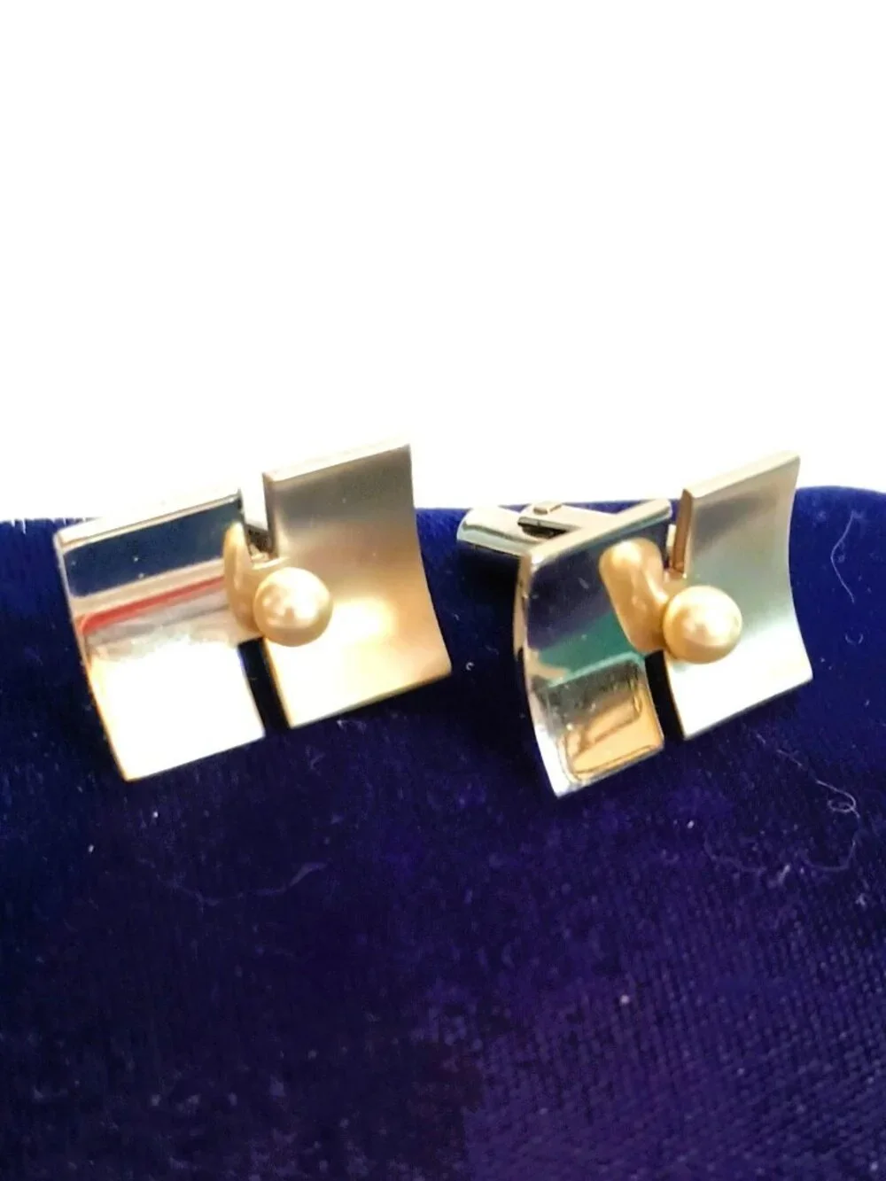 Silver Rectangle Scoop Pearl Cufflinks